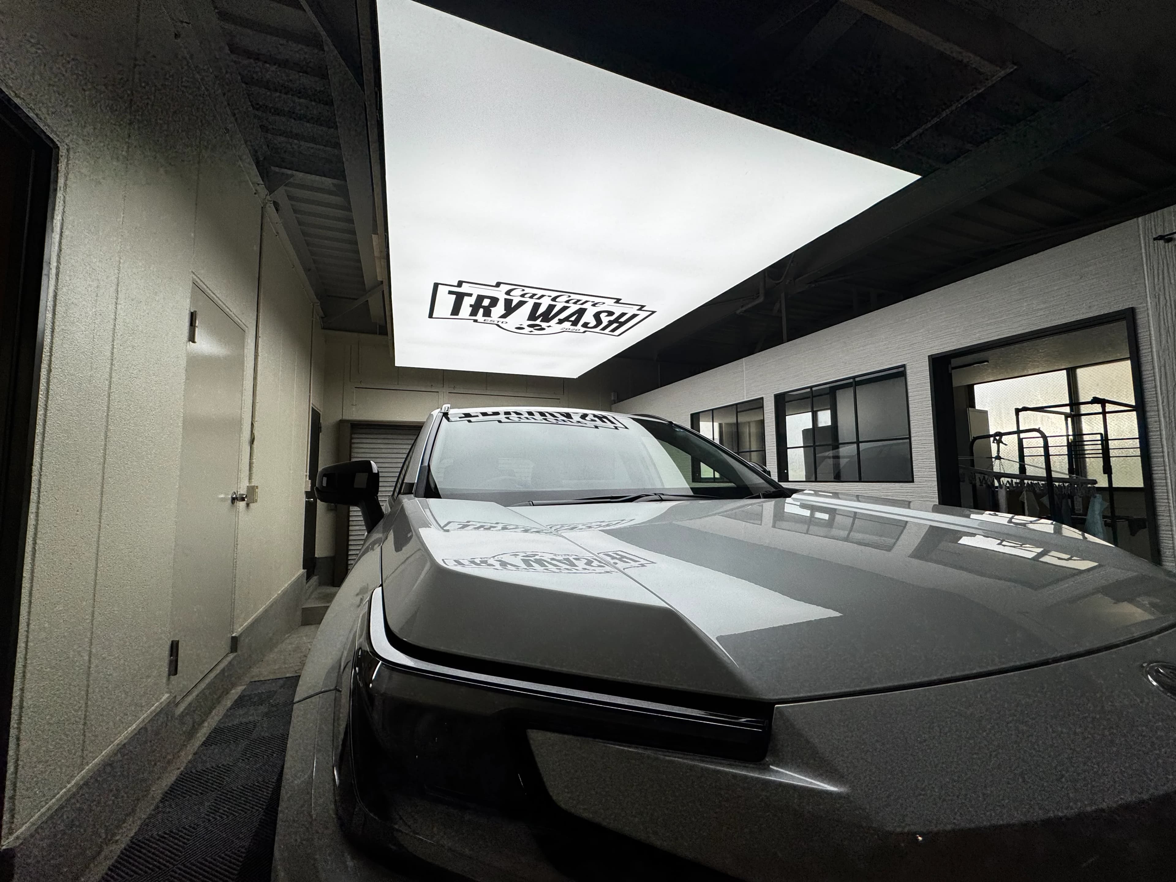 GYEON Q² Mohs EVO施工後のトヨタ RAV4